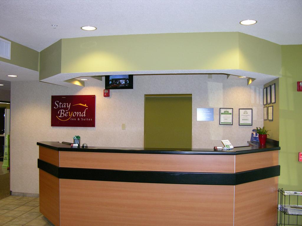 Stay Beyond Inn & Suites Elma Eksteriør billede